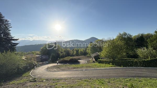 Terrain de 1 209 m²