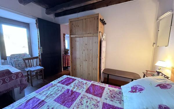 Maison à vendre    2 pièces •  Saint-Étienne-du-Valdonnez