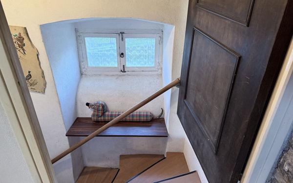 Maison à vendre    2 pièces •  Saint-Étienne-du-Valdonnez