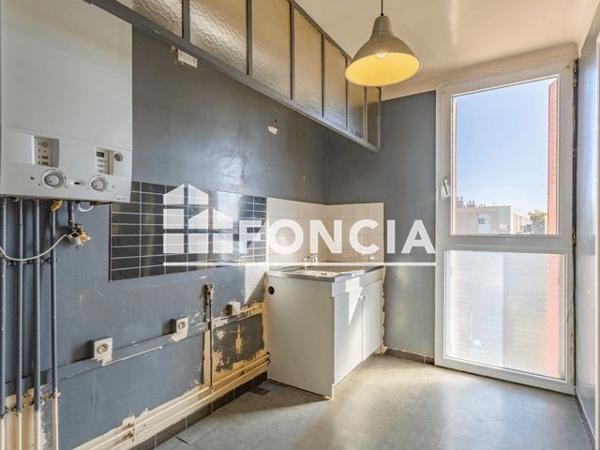 À vendre Appartement 3 pièces 60.63 m² - Salon-de-provence 13300