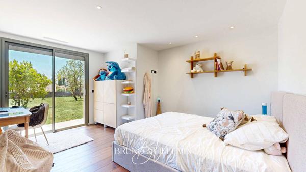 VILLA D'ARCHITECTE Classée Double A / SECTEUR RESIDENTIEL