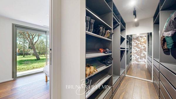 VILLA D'ARCHITECTE Classée Double A / SECTEUR RESIDENTIEL