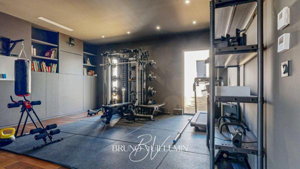 VILLA D'ARCHITECTE Classée Double A / SECTEUR RESIDENTIEL