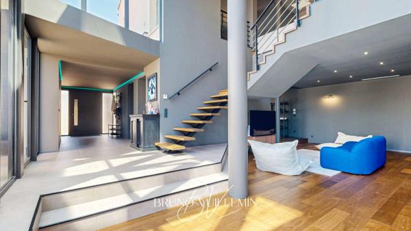 VILLA D'ARCHITECTE Classée Double A / SECTEUR RESIDENTIEL