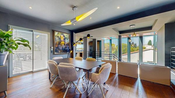 VILLA D'ARCHITECTE Classée Double A / SECTEUR RESIDENTIEL