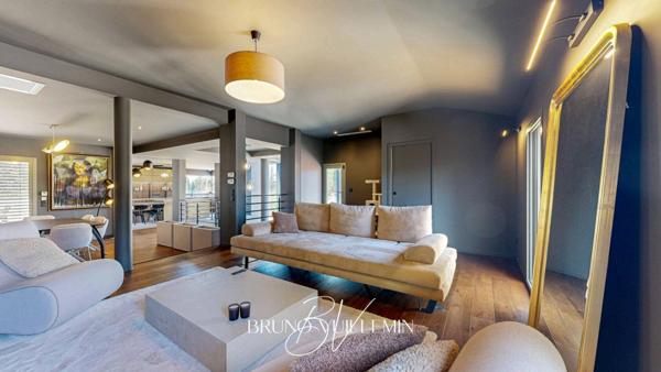 VILLA D'ARCHITECTE Classée Double A / SECTEUR RESIDENTIEL