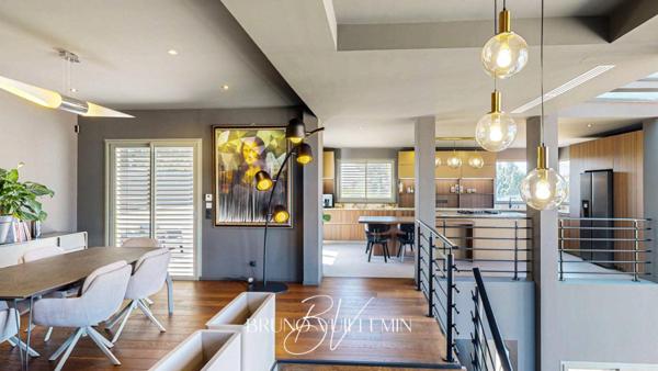 VILLA D'ARCHITECTE Classée Double A / SECTEUR RESIDENTIEL