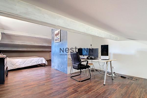 Maison 5 chambres 156 m² sur environ 940 m² de parcelle avec double garage et piscine