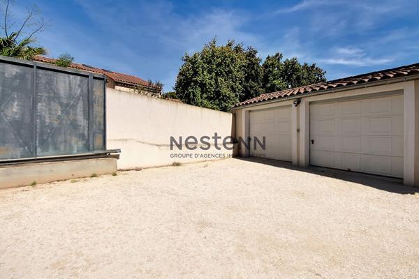 Maison 5 chambres 156 m² sur environ 940 m² de parcelle avec double garage et piscine