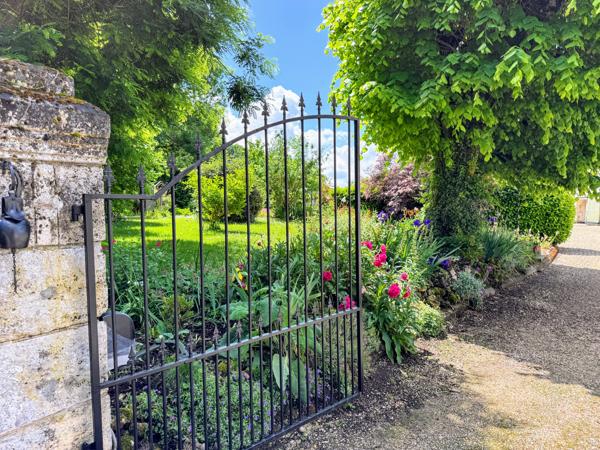 Commerce à vendre à Allemans (24600) - Dordogne