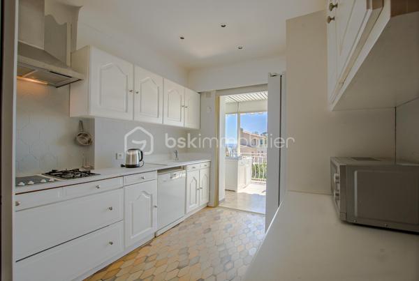 Maison traditionnelle de 319,99 m²