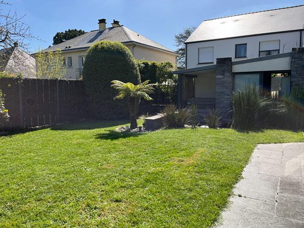 SAINT HERBLAIN BELLE MAISON DE 160M2 ,  
Saint herblain 44800