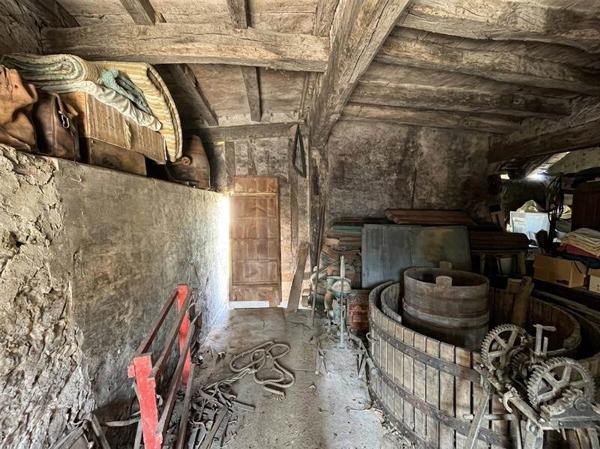 Grange à vendre 27 000 € Amboise 1 pièce 81 m² DPE