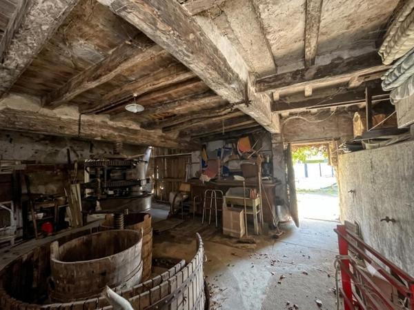 Grange à vendre 27 000 € Amboise 1 pièce 81 m² DPE
