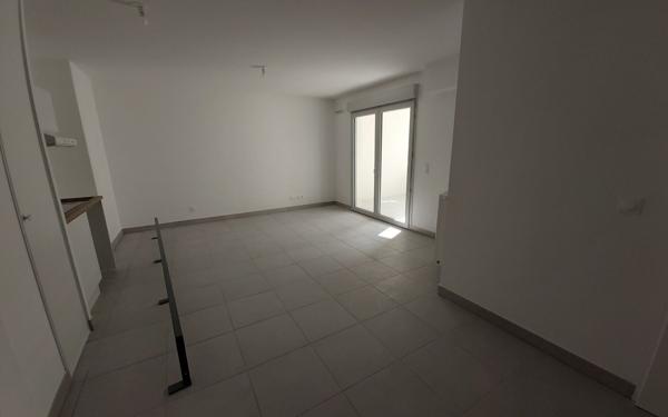 Appartement à louer    2 pièces •  Nîmes