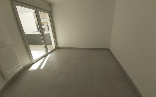 Appartement à louer    2 pièces •  Nîmes