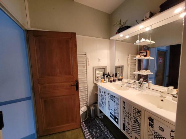 Vente Maison 7 pièces 188 m2 à Villeneuve-d'Olmes