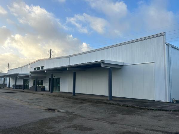 Brest (29200) BATIMENT D'ACTIVITE PROCHE ZONE E.LECLERC