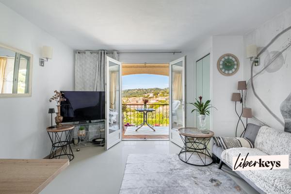 Coup de coeur assuré pour ce charmant 2 pièces en duplex aux Issambres ( quartier de Roquebrune sur Argens)