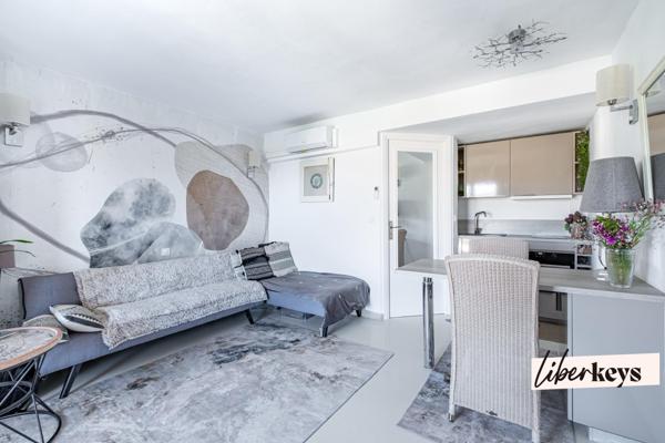 Coup de coeur assuré pour ce charmant 2 pièces en duplex aux Issambres ( quartier de Roquebrune sur Argens)
