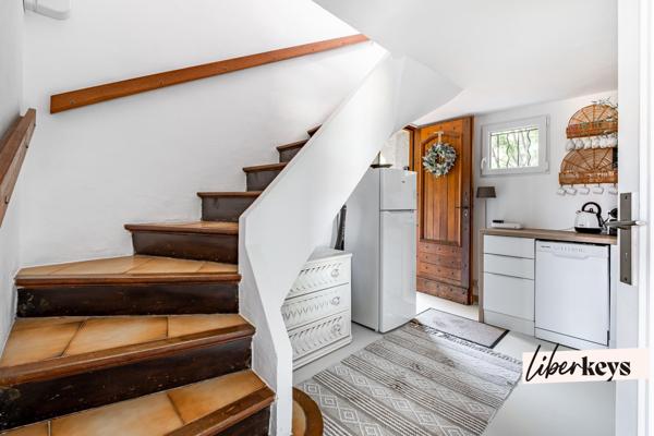 Coup de coeur assuré pour ce charmant 2 pièces en duplex aux Issambres ( quartier de Roquebrune sur Argens)