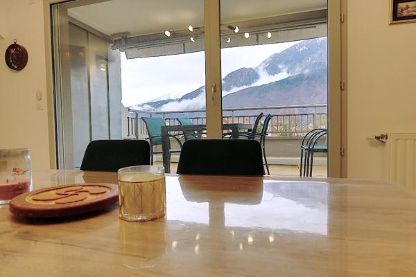 Appartement T4 dernier étage Bonneville : terrasses, vue dégagée, garage, ascenseur (2021)