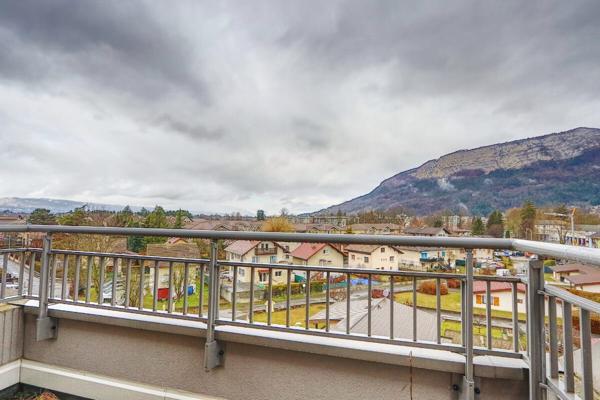 Appartement T4 dernier étage Bonneville : terrasses, vue dégagée, garage, ascenseur (2021)