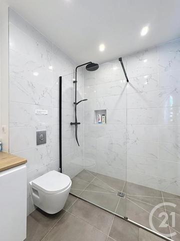 Appartement F2 à vendre  2 pièces - 49 m 2   CANNES  - 06