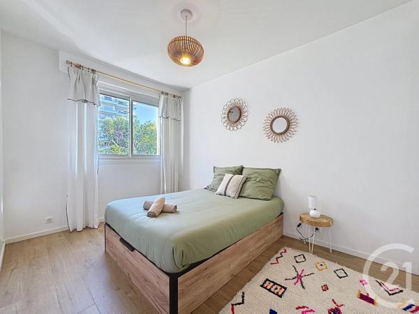 Appartement F2 à vendre  2 pièces - 49 m 2   CANNES  - 06