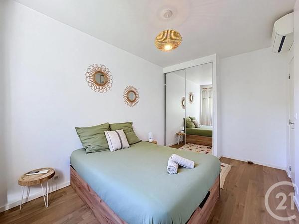 Appartement F2 à vendre  2 pièces - 49 m 2   CANNES  - 06