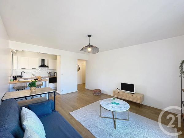Appartement F2 à vendre  2 pièces - 49 m 2   CANNES  - 06