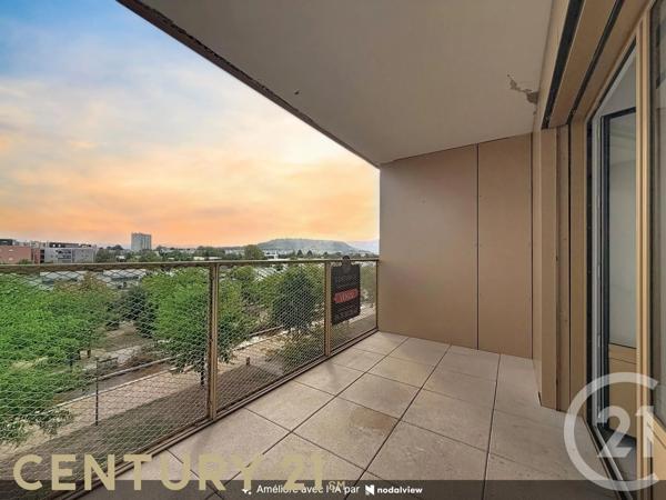 Appartement T3 à vendre  3 pièces - 62,80 m 2   SATHONAY CAMP  - 69