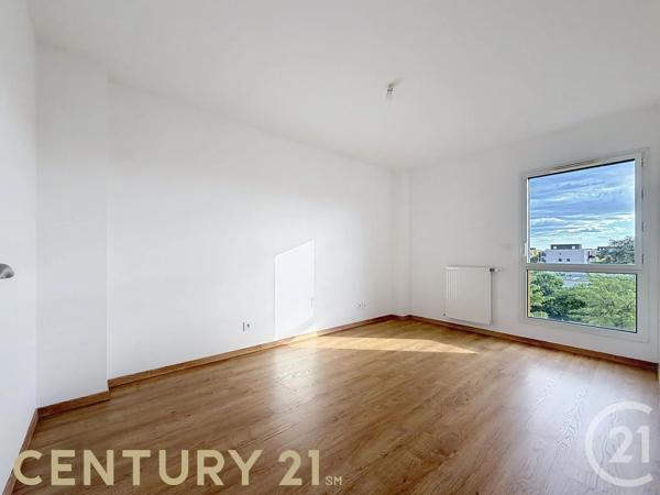 Appartement T3 à vendre  3 pièces - 62,80 m 2   SATHONAY CAMP  - 69