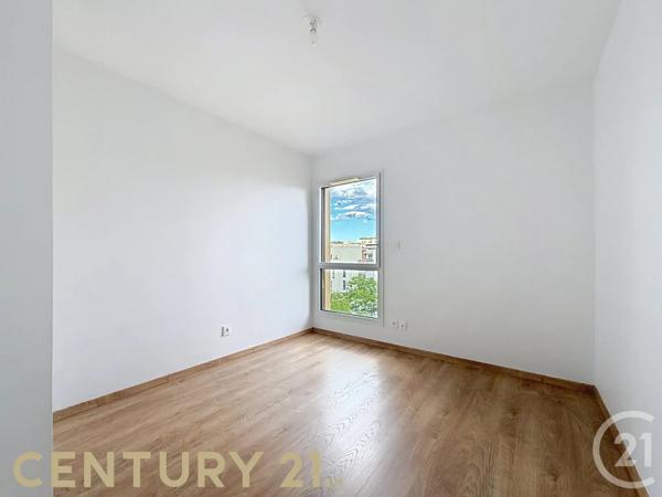 Appartement T3 à vendre  3 pièces - 62,80 m 2   SATHONAY CAMP  - 69