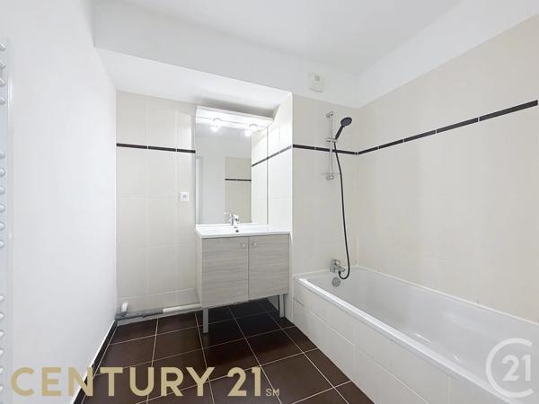 Appartement T3 à vendre  3 pièces - 62,80 m 2   SATHONAY CAMP  - 69