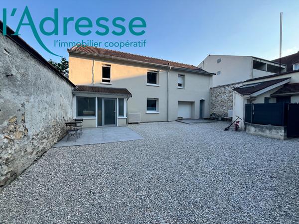 Maison + STUDIO+ 2 DEPENDANCES