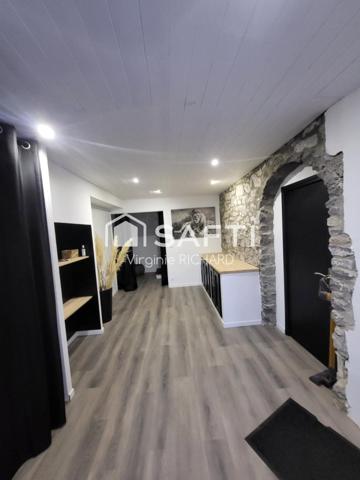 MOZAC/Une maison de caractère aux volumes surprenants