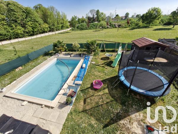 Maison 5 pièces de 128 m² à Châtres (10510)