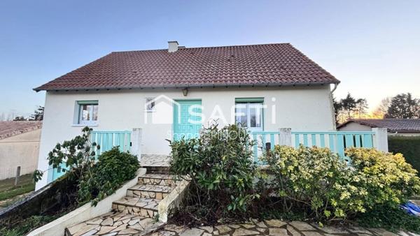 EXCEPTIONNEL ! Un emplacement privilégié pour cette demeure avec une chambre et salle de bains en RDC