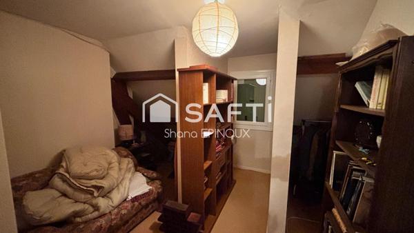 EXCEPTIONNEL ! Un emplacement privilégié pour cette demeure avec une chambre et salle de bains en RDC