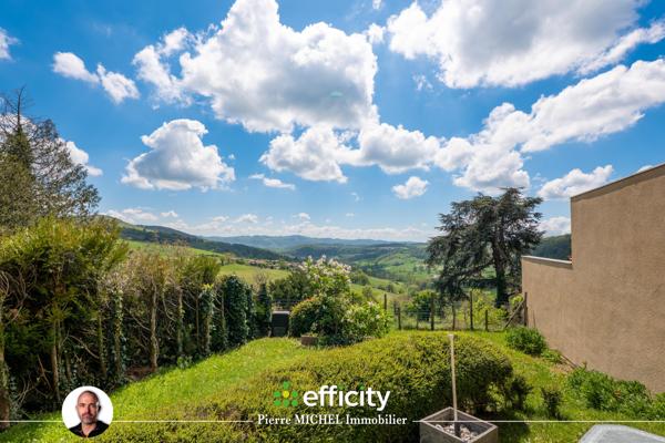 Local Commercial
         4 pièces
        - 85 m² Exclusivité 120 000 € *