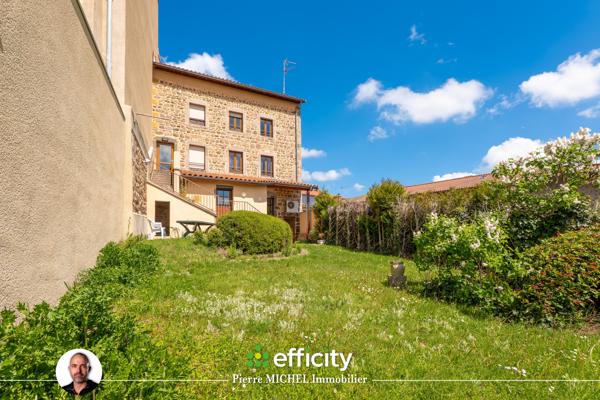 Local Commercial
         4 pièces
        - 85 m² Exclusivité 120 000 € *