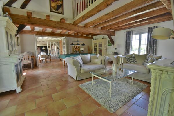 Frazé (28160) MAGNIFIQUE LONGERE PLEINE DE CHARME