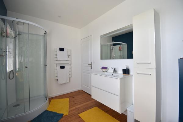 Frazé (28160) MAGNIFIQUE LONGERE PLEINE DE CHARME