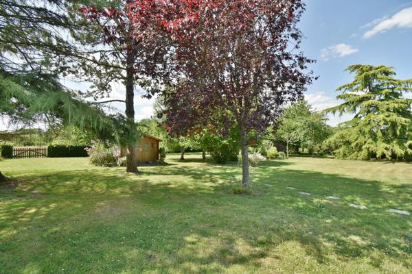 Frazé (28160) MAGNIFIQUE LONGERE PLEINE DE CHARME