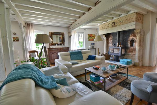 Frazé (28160) MAGNIFIQUE LONGERE PLEINE DE CHARME