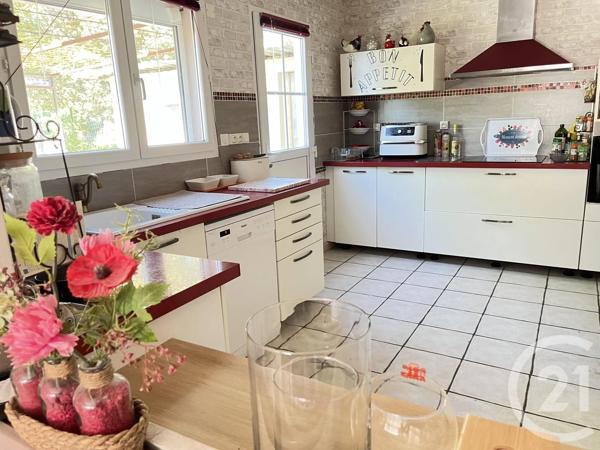 Maison à vendre  5 pièces - 132,50 m 2   REILLANNE  - 04