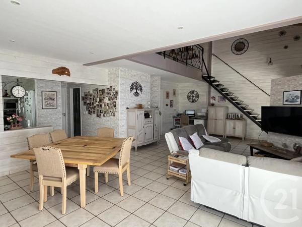Maison à vendre  5 pièces - 132,50 m 2   REILLANNE  - 04