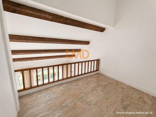 Propriété pour amateurs d’architecture, de caractère et d’unicité.