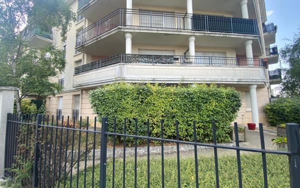 Appartement à vendre    2 pièces • 39,98 m2 Noisy-le-Grand